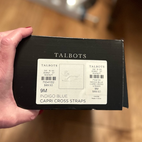 Low Wedge Strap Sandals. - Picture 4 of 4